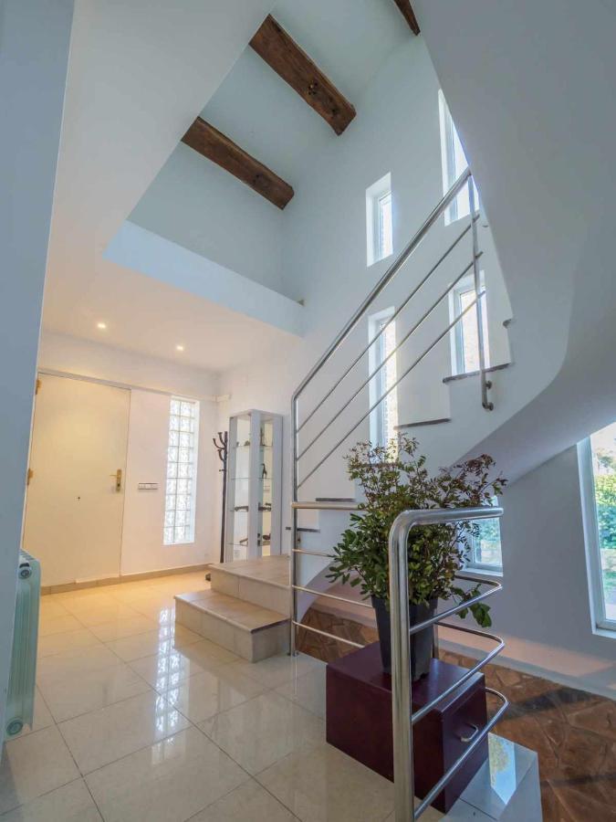 Mas Mestre Con Una Capacidad De 6 A 8 Huespedes Cerca De Sitges Olivella Exterior photo