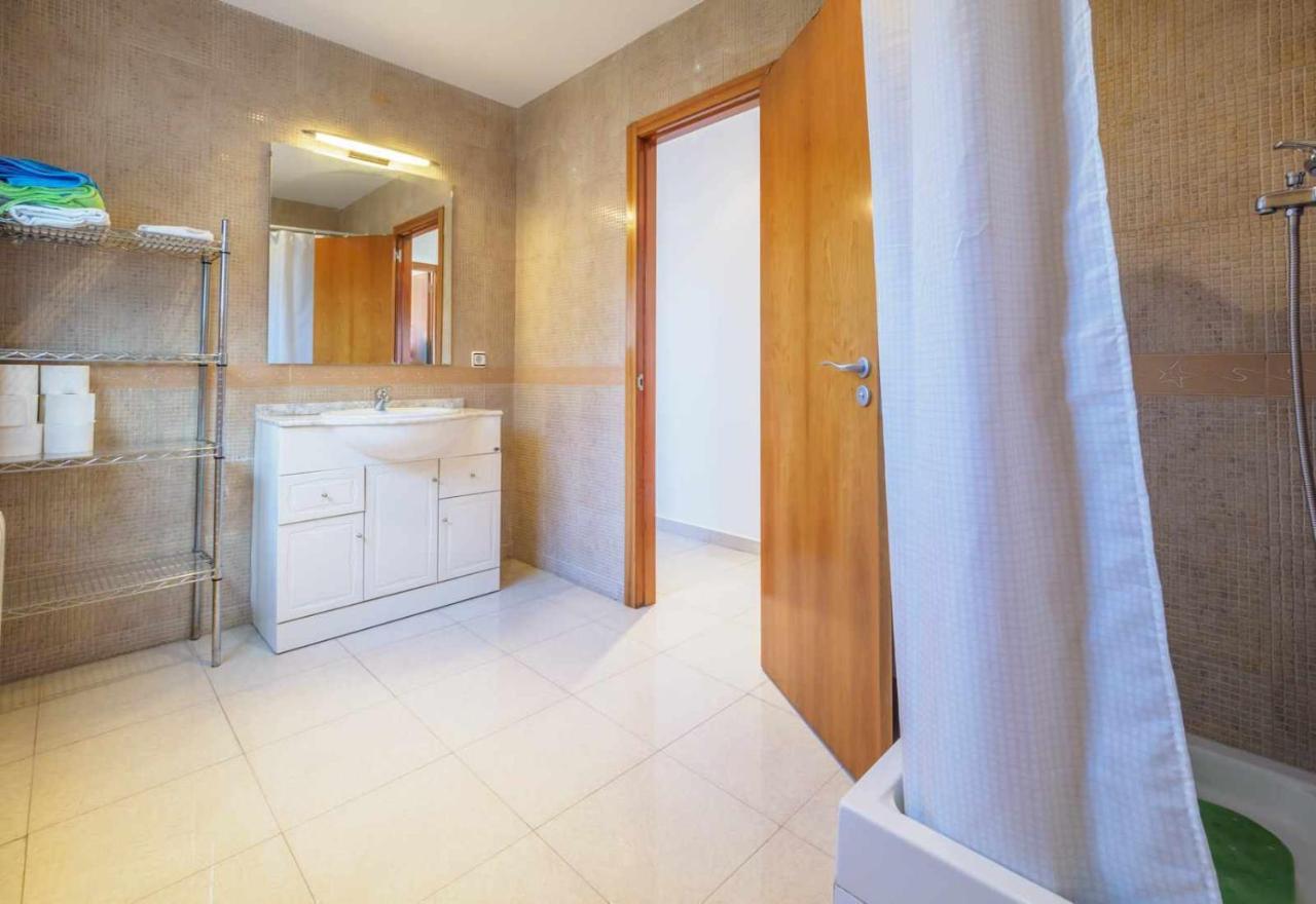 Mas Mestre Con Una Capacidad De 6 A 8 Huespedes Cerca De Sitges Olivella Exterior photo