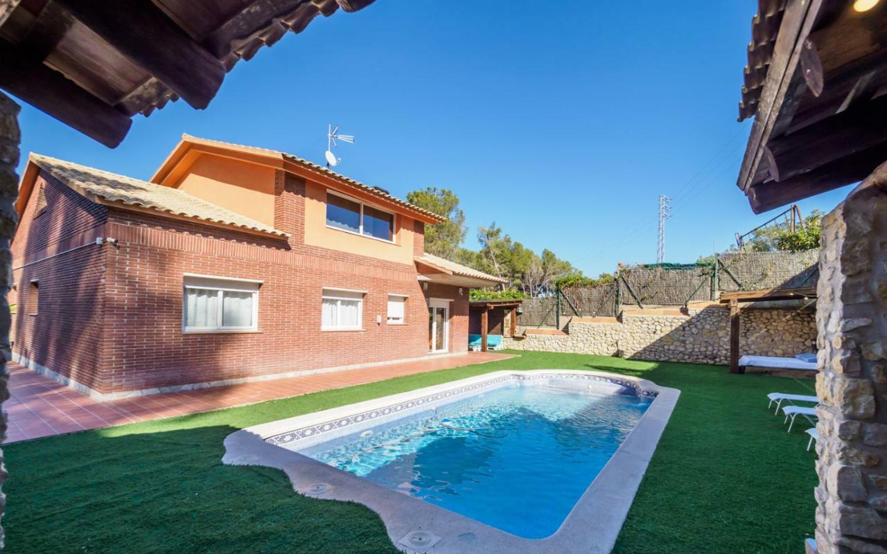 Mas Mestre Con Una Capacidad De 6 A 8 Huespedes Cerca De Sitges Olivella Exterior photo
